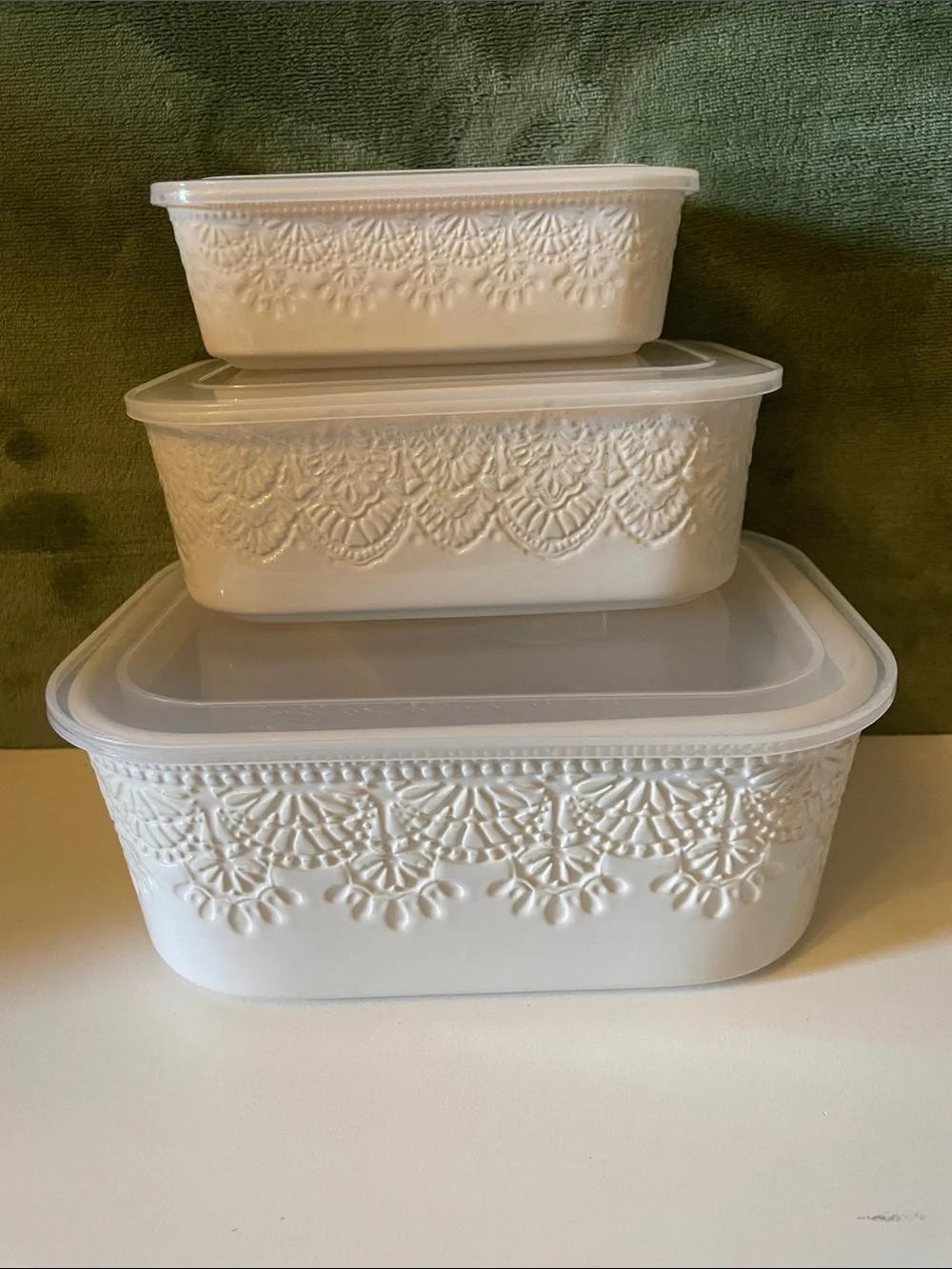 The Pioneer Woman Cream Vintage Lace Nesting Baker Set with Lids